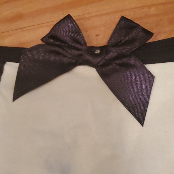 Cute "Tuxedo" Ivory Side Ruffle Panty. - Picture 3 of 4